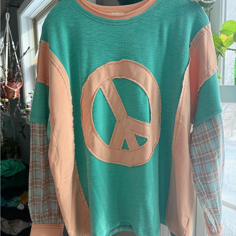 Women's Long Sleeve Peace Sign Top - Teal and Peach
